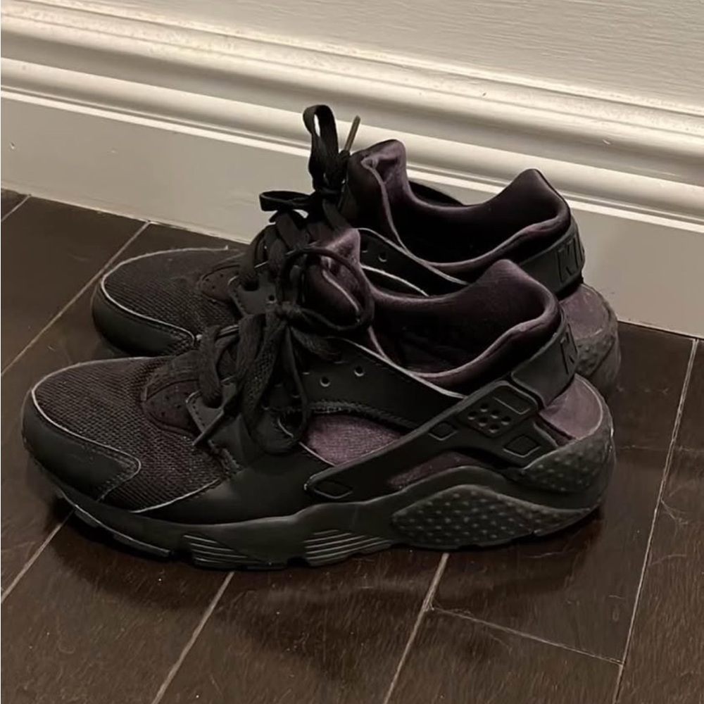 Nike Huarache Black Sneakers
